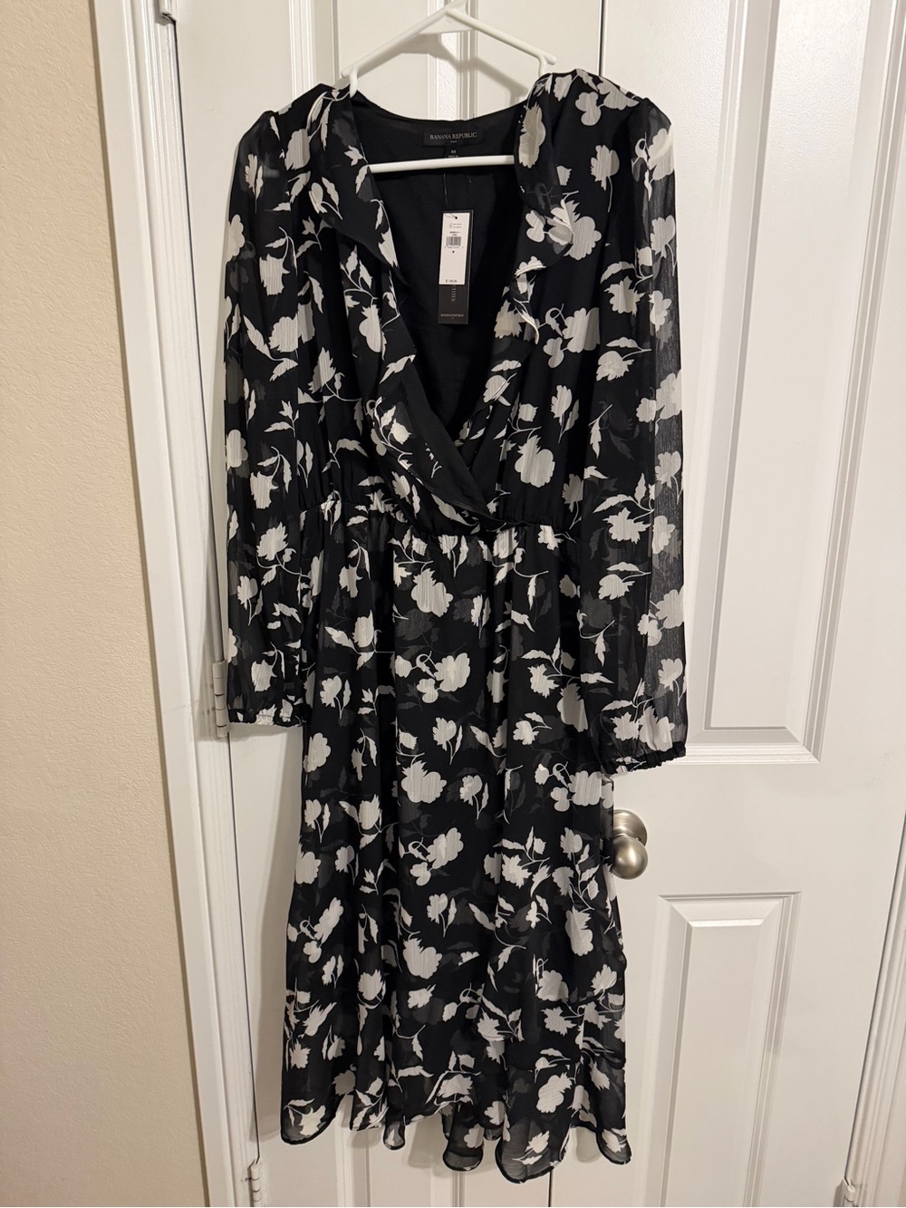Black Floral Long Sleeve Midi Dress